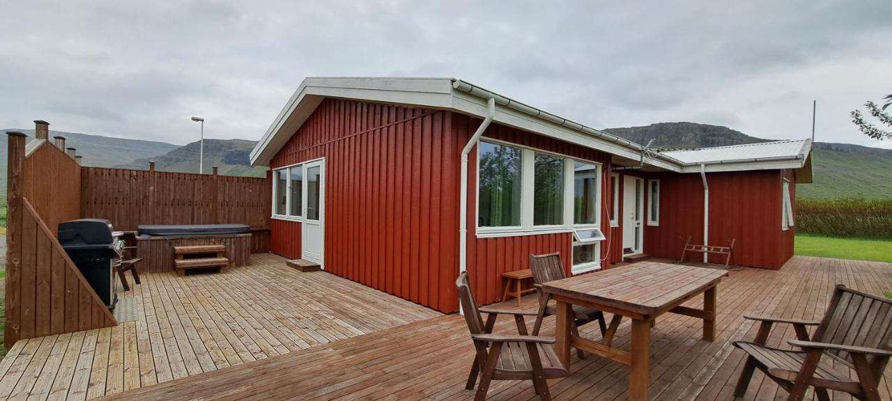 Aegisholt Privete House With Hot Tub Lejlighed Patreksfjordur Eksteriør billede
